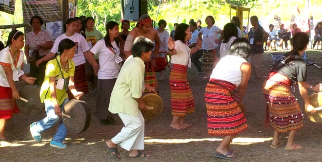 IP women in community dance